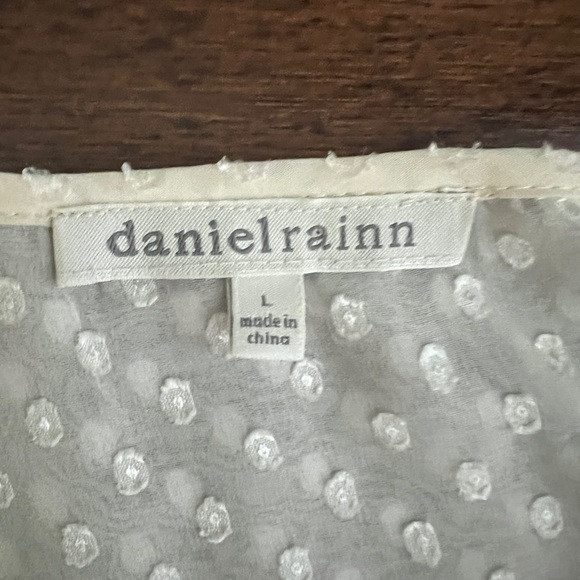 Daniel rain cream with tribal print peasant top size L - Picture 3 of 8